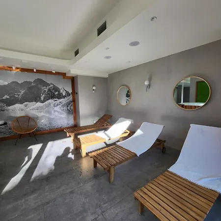 Gym Jacuzzi Apartment *