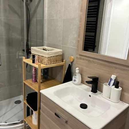 Gym Jacuzzi Apartment *